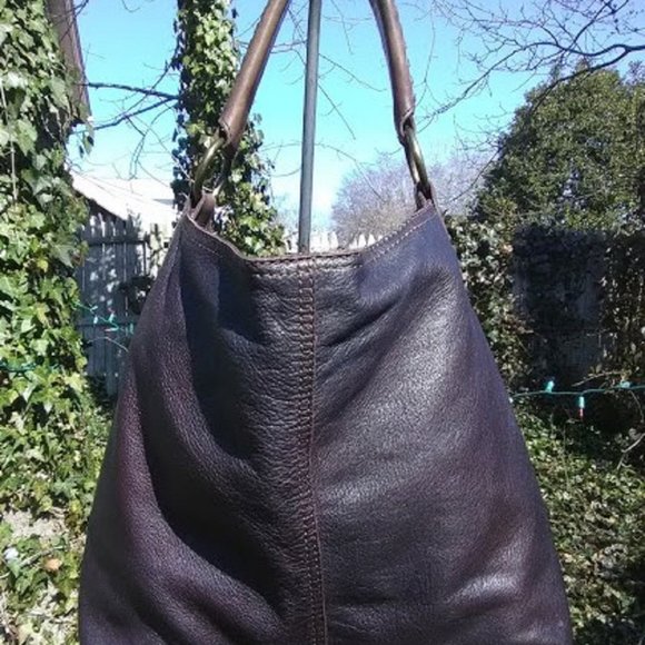 S O L D  LUCKY BRAND DARK BURGUNDY/MERLOT WHIPSTITCH HOBO HANDBAG - Picture 3 of 9